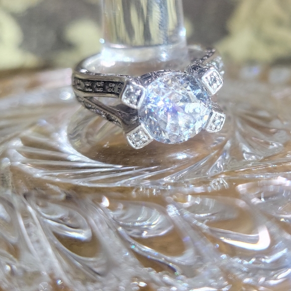 Statement ring - Picture 2 of 9